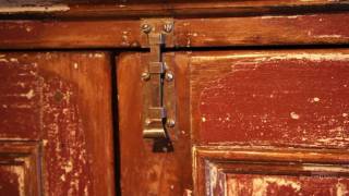 Atelier du vieux pin Fabrication de meubles anciens et darmoire de cuisine sur mesure [upl. by Hodges]