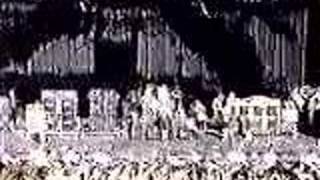 Hunger strike  Temple of the dog live 1992 [upl. by Cerracchio]