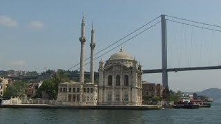 Turquie Istanbul a la croisée de lOccident et de lOrient ville fascinante [upl. by Rehpretsirhc619]