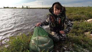 НЕ ЗРЯ ПЁРЛИСЬ В ТАКУЮ ДАЛЬ НА РЫБАЛКУ ОКУНЯРЫ ХВАТАЛИ ВСЁ ПОДРЯД И ДАЖЕ ЩУКА ОТЗЫВАЛАСЬ [upl. by Morvin]