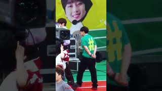 shorts 힘들지 최애가 해주는 안마극락 강다니엘 KANGDANIEL 240805 [upl. by Eirok]