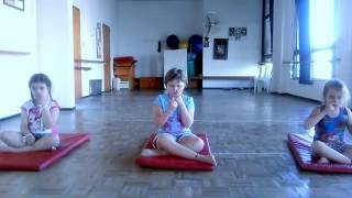 YOGAjuego para Niños Respiración alternada [upl. by Yerac591]