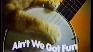 Little Friskies banjo cats 1978 TV ad [upl. by Clapp194]