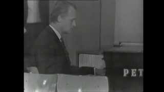 1968 Jiří Suchý  Tulipán live [upl. by Annayak449]