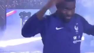 Samuel Umtiti dance célébrations de but poga MDR   présentation du trophée [upl. by Dlopoel]