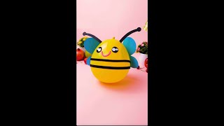 Apprendre à faire une abeille en ballon DIY Shorts [upl. by Aennaej525]