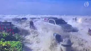 Rogue wave hits California beach [upl. by Nay761]