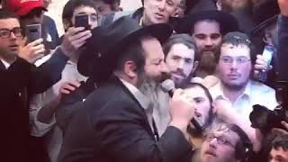 Rubashkin recites emotional blessing matir asurim [upl. by Arah]