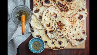 Chlebek naan z patelni Jak zrobić domowe chlebki naan shorts naan chleb [upl. by Westley]