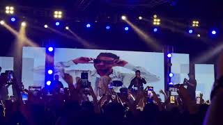 Kaun Talha  dissed Naezy indain Rapper  young stunners concert in Karachi [upl. by Enomal339]