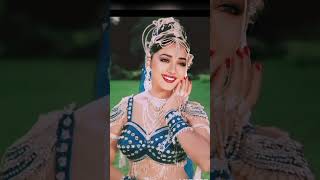 Maye maye 🥰Madhuri Dixit 🥰YouTube  shorts video🥰 Bollywood short song [upl. by Ahsiemal912]