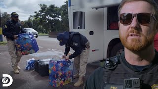 Agentes da fronteira fazem incrível descoberta em ônibus de longa distância  Operação Fronteira [upl. by Roma]