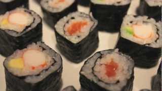 Cómo hacer sushi casero fácil  Receta para preparar el arroz incluida ✅ [upl. by Rubbico]