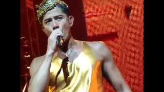 Aaron Kwok  Strong Atlantic City Concert at Borgata Christmas 2012 [upl. by Damahom]