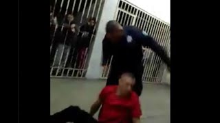 Policías golpean a preso en Tijuana [upl. by Enirhtac]