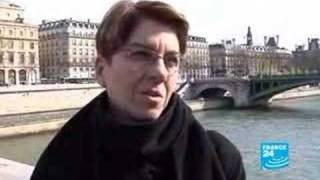 Sur la trace des criminels parisiensFrance 24 [upl. by Catlin283]