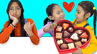 Maddie Wendy amp Andrea Valentines Day Cookie Mystery Mix Up [upl. by Damales432]