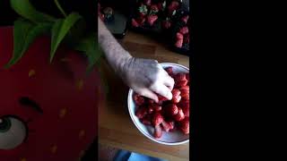 COMMENT FAIRE une tarte aux fraises rapidement [upl. by Cyb813]