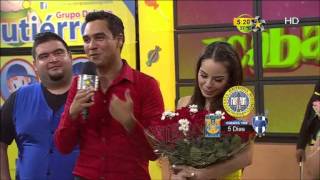 Pollo llega con todo y mariachi a felicitar a Arely [upl. by Aspia]