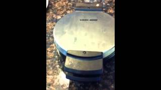 Black amp Decker Belgian Waffle Maker Video Product Review [upl. by Wehtta]