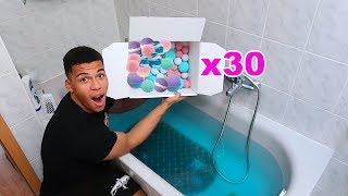 EXPERIMENT  30 BADEBOMBEN VS BADEWANNE   Kelvin und Marvin [upl. by Duester]