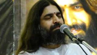 Rishi Nityapragya Ji Singing Tum Usha Ki flv [upl. by Dnaltiac977]