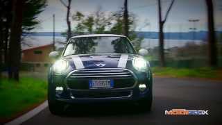 Mini Cooper 2014 la prova di MotorBox [upl. by Llekcor]