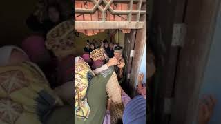 Ritual pengambilan pengantin wanita pada adat lampung adatlampung lampungtengah larian [upl. by Niwred]