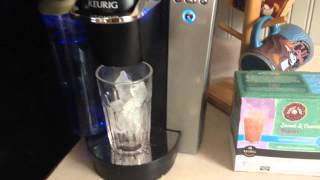 How To Make Brew Ice Coffee In Keurig KCup Coffee Brewer Maker [upl. by Sulihpoeht]