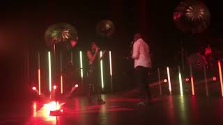 Shy’m feat son Papa  Madinina • live Folies Bergère Paris 070318 [upl. by Oihsoy]