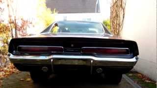 1970 Dodge Charger 440 cold start and idle sound [upl. by Nolahp]