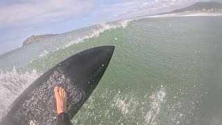 Meio Metro e muito localismo na praia da vila Surfday6 [upl. by Nabois]