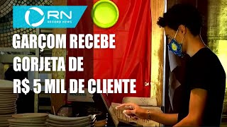 Garçom recebe gorjeta de R 5 mil de cliente nos EUA [upl. by Emilie]