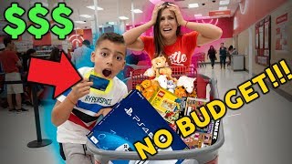 8 Year Old Takes Parents Credit Card NO BUDGET AT MALL  The Royalty Family [upl. by Marmawke25]