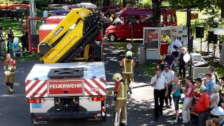 Freiwillige Feuerwehr Bern  Tag der offenen Tür  Tierrettung 12 [upl. by Fatsug]