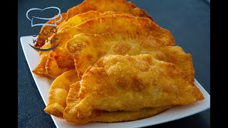 Einfaches Chebureki  Tschebureki Rezept  Teigtaschen mit Hackfleisch  чебуреки [upl. by Etteniuq279]