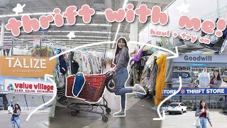 Thrift With Me at Torontos THRIFTING EPICENTRE  Massive Haul  Try On [upl. by Notslar219]