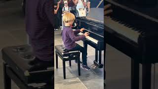 6yearold Alberto Cartuccia Cingolani performing „Rondo Alla Turca“ by Mozart Public Piano [upl. by Lanoil]