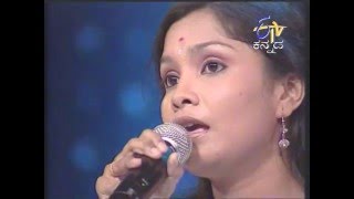 Sreenidhi singing Halunda Tavaru Kannada Movie title song in Yede Tumbi Haaduvenu [upl. by Odlonra]