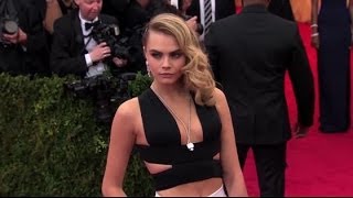 Cara Delevingne Fell Asleep During A Vogue Interview  Splash News TV [upl. by Winnie]