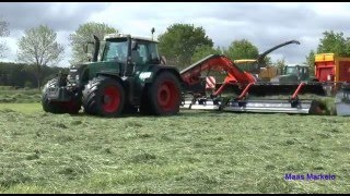 Harvesting grass with New Holland FR 700 Kuhn Merge maxx 902 at Maas Markelo 2016 [upl. by Tuttle]