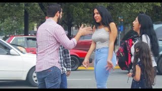 LAS MEJORES BROMAS EN LA CALLE [upl. by Eachern]