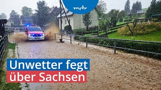 UnwetterAlarm Überflutungen im Erzgebirge und zahlreiche FeuerwehrEinsätze  MDR um 2  MDR [upl. by Wessling]