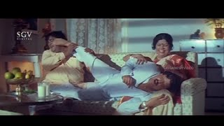 ಬಾಳೆಹಣ್ ಕೊಟ್ರೆ ಮಾತ್ರಾ ಬರ್ಕೊಡ್ತಿನಿ  Mojugara Sogasugara Kannada Movie Comedy Scene Dr Vishnuvardhan [upl. by Navac]