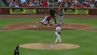 SDSTL Yadi throws from his knees to nab Kemp [upl. by Nivak]