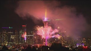 WATCH New Years Eve fireworks at Seattles Space Needle [upl. by Hatnamas]