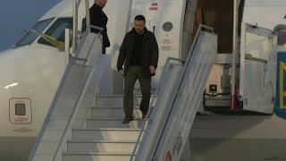 Volodymyr Zelensky arrive en France  AFP Images [upl. by Nawat]