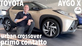 Nuova Toyota Aygo X 2022 più alta più grande più suv Ecco lurban crossover per la città [upl. by Ellenohs]