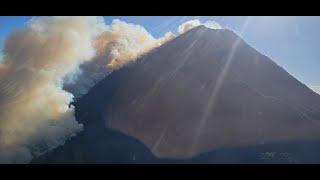 Alerta por incendio forestal en volcán de Agua [upl. by Enenaj389]