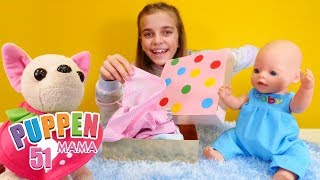 Puppen Mama Rose bekommt ein Geschenk Spielzeugvideo mit BabyBorn [upl. by Pesvoh]